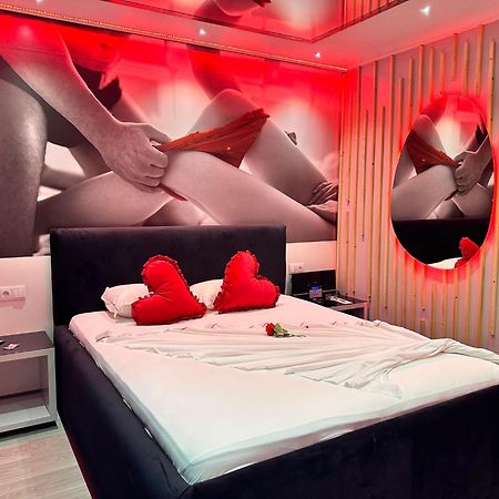 Motel Emocoes Nogueira da Regedoura Ngoại thất bức ảnh
