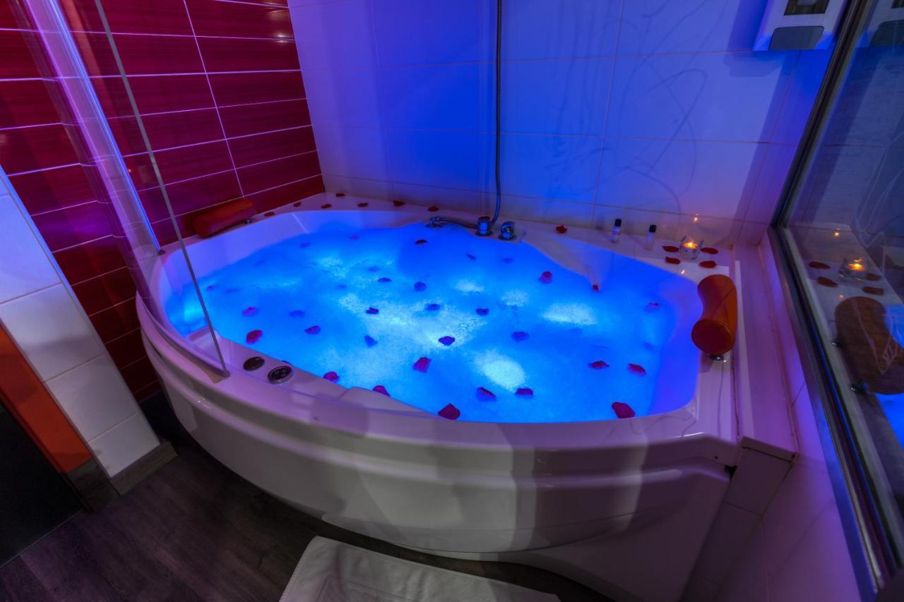 Motel Emocoes Nogueira da Regedoura Ngoại thất bức ảnh