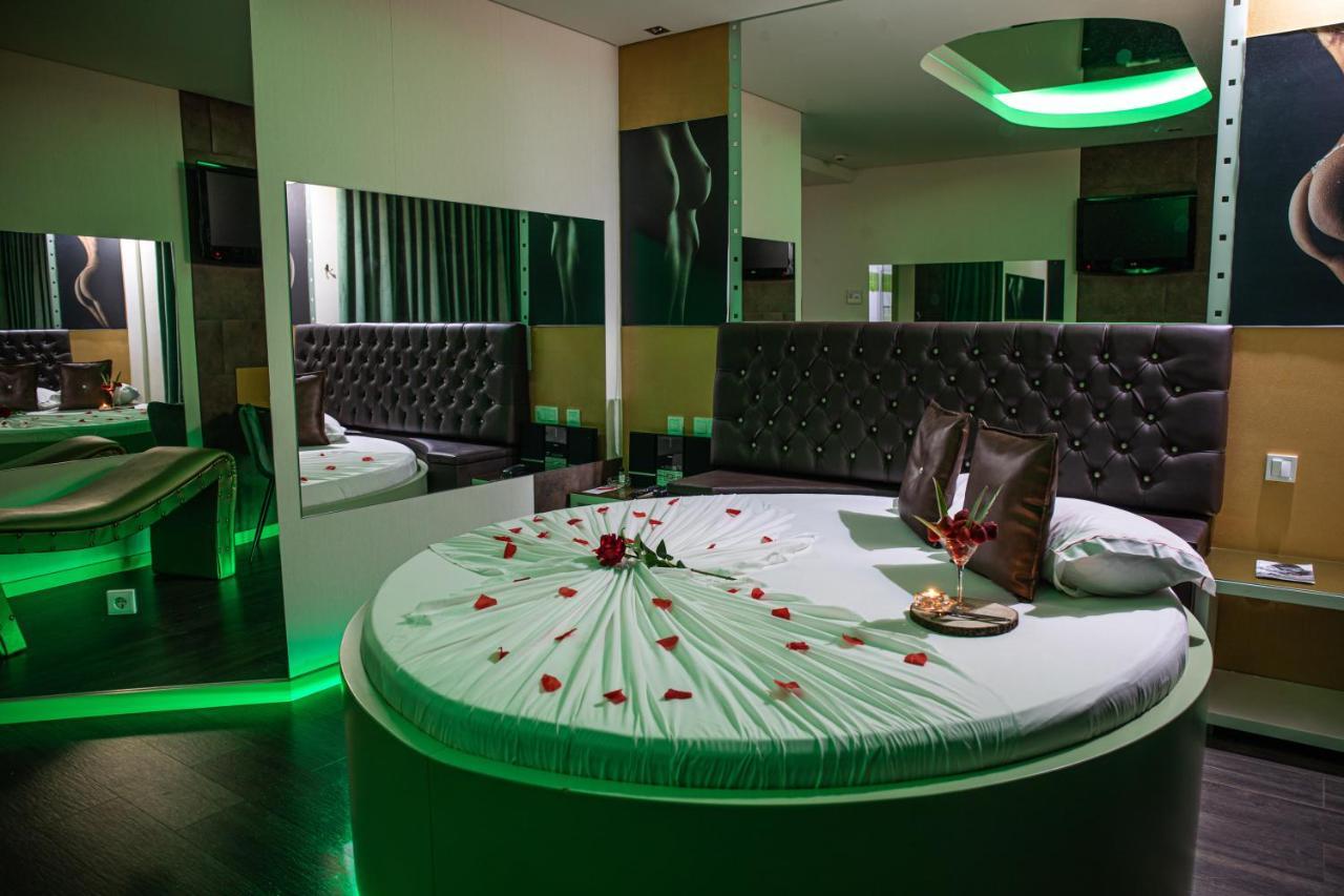 Motel Emocoes Nogueira da Regedoura Ngoại thất bức ảnh