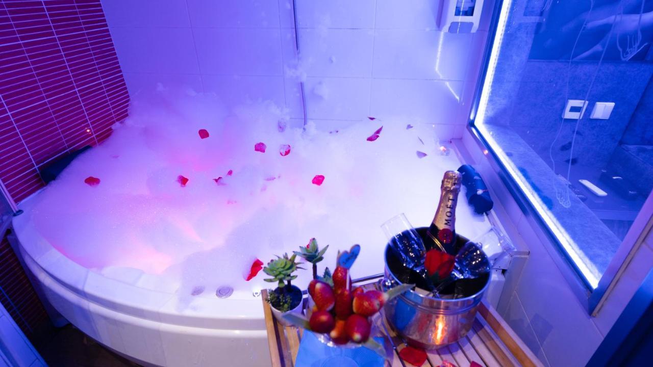 Motel Emocoes Nogueira da Regedoura Ngoại thất bức ảnh